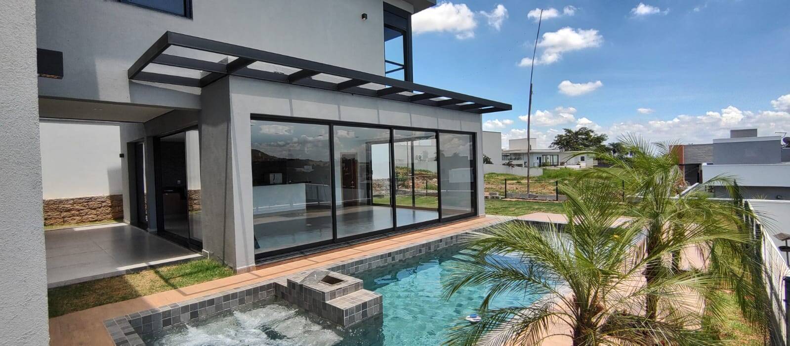 #008 - Casa para Venda em Itu - SP