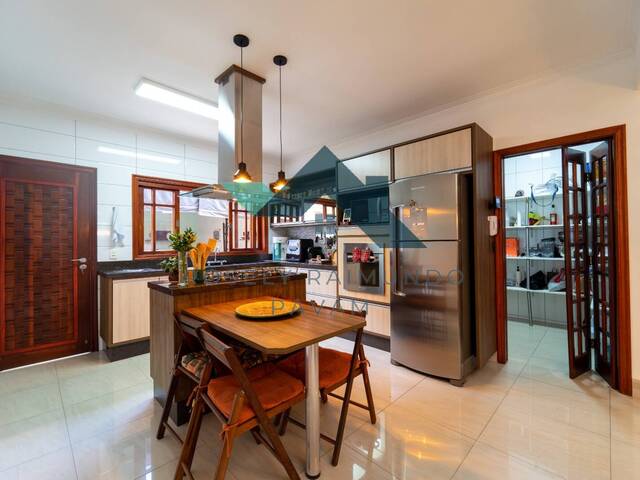 #029 - Casa para Venda em Jundiaí - SP - 2